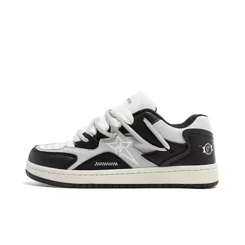 Clean Sneaker