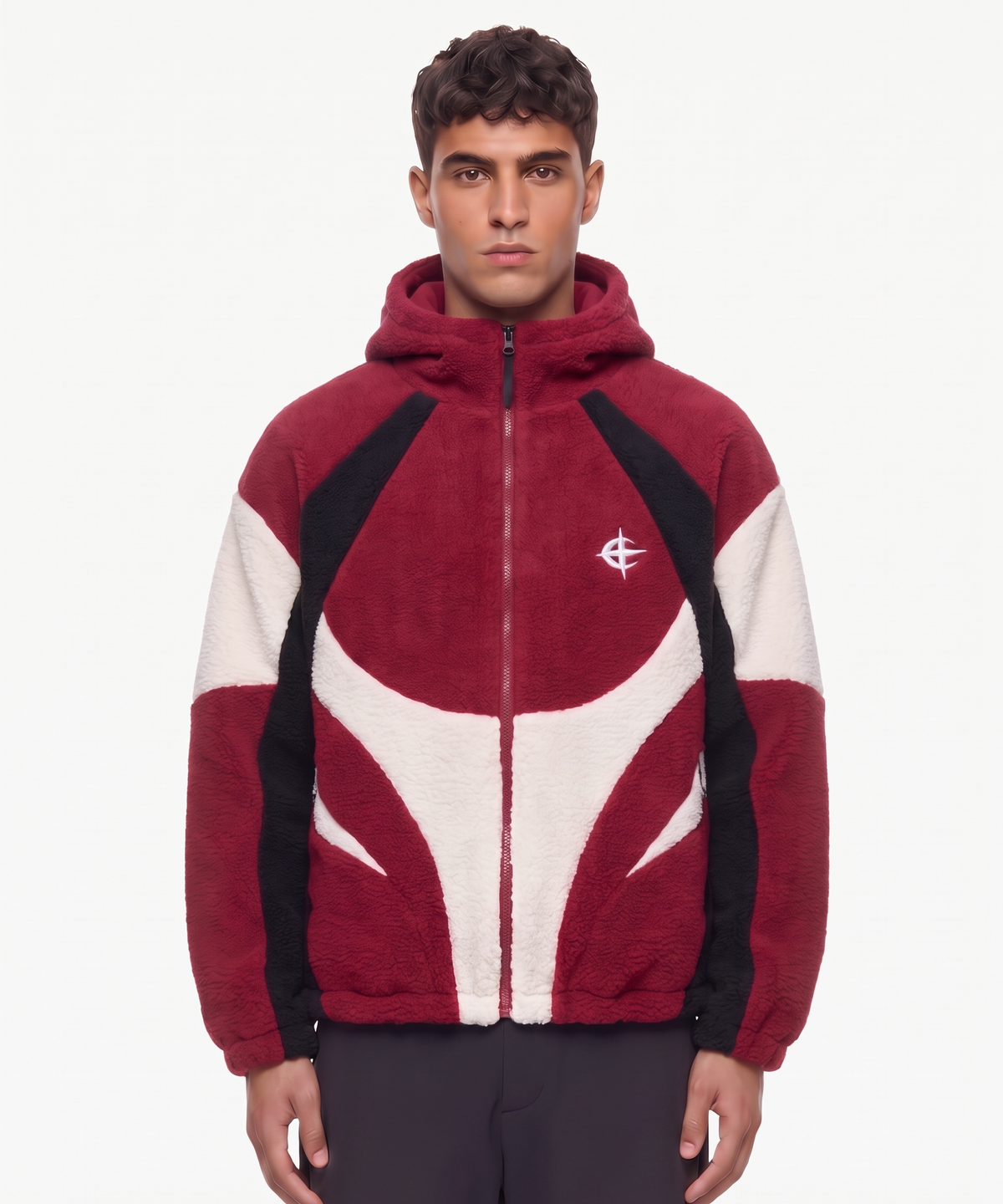 NOVA - FLEECEJACKE in Rot/Weiß/Schwarz, getragen von einem Model, mit gesticktem Logo auf der Brust