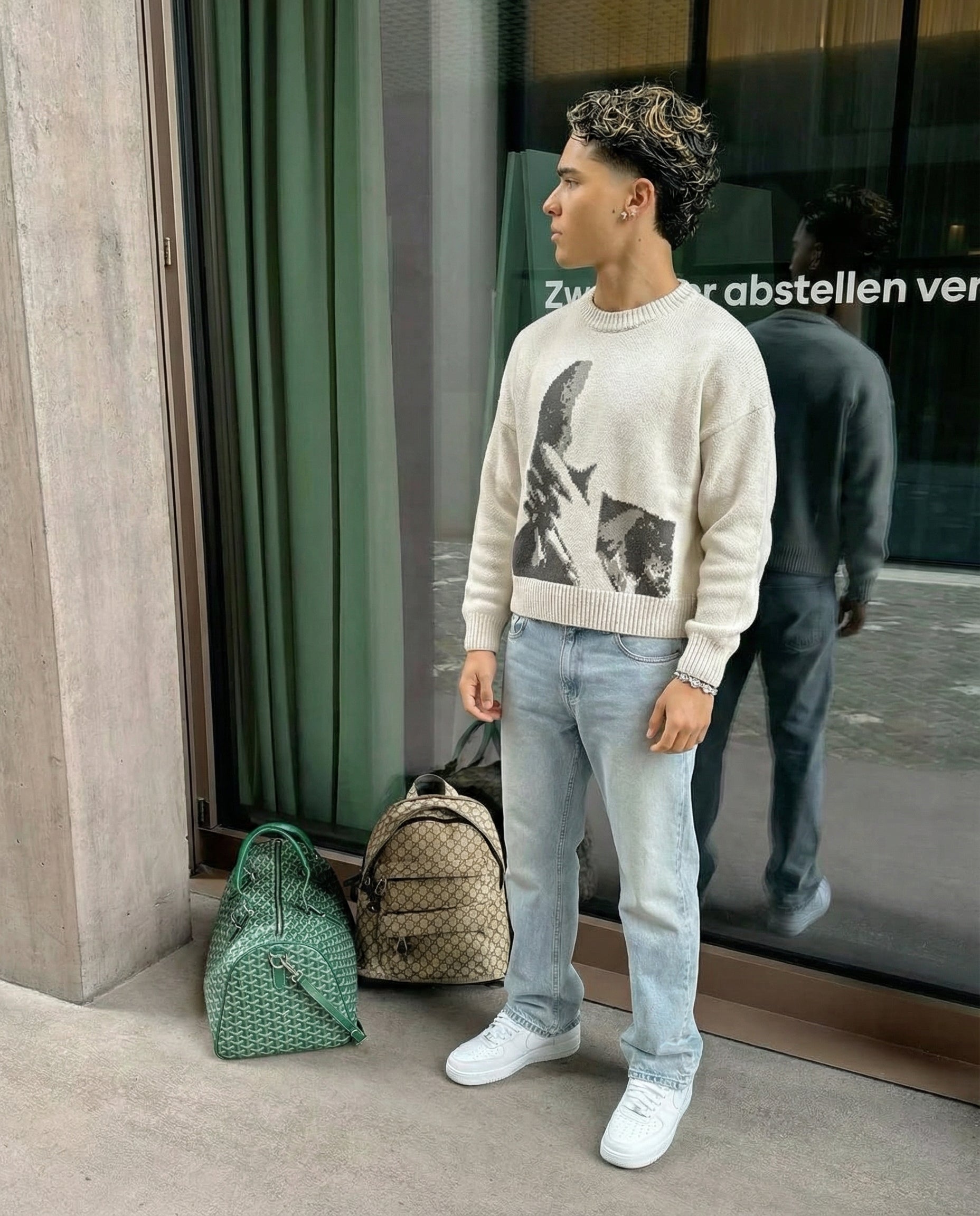 Selected Variant Image